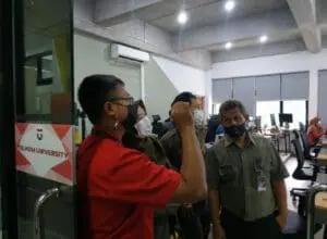 Kunjungan UNJANI ke ruang kerja Unit IsTI