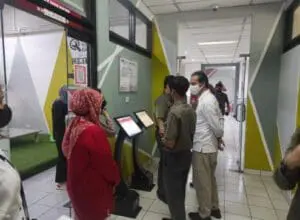 Kunjungan UNJANI ke ruang kerja Unit RiYanTi