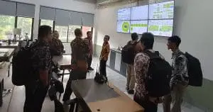 AMIKOM Yogyakarta Kunjungi Telkom University dalam Study Banding Teknologi Informasi