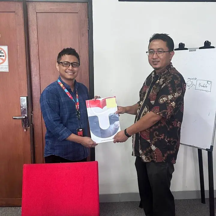 Penyerahan SK Pelepasan Kaur Riset TI