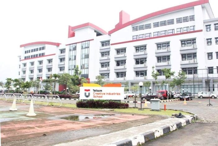 S1 DKV Telkom University