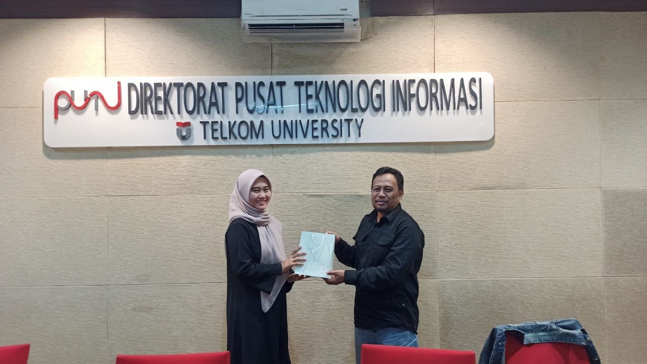 Serah Terima Surat Keputusan Desti