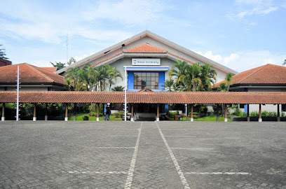 Gedung H (Gedung Serba Guna) Gedung Pelampong Telkom University Gedung H (Gedung Serba Guna) Gedung Pelampong Telkom University