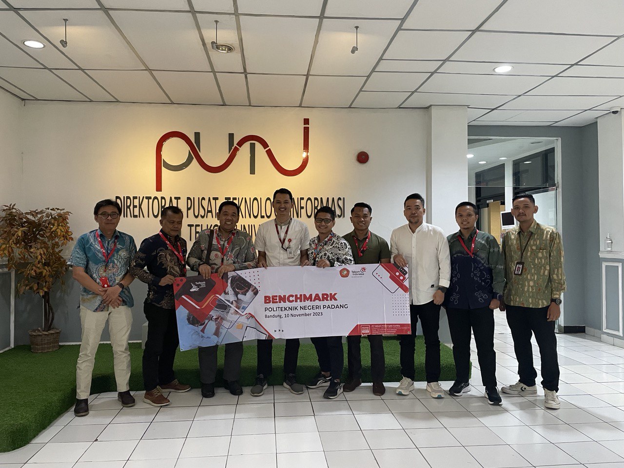 Universitas Padang Foto bersama
